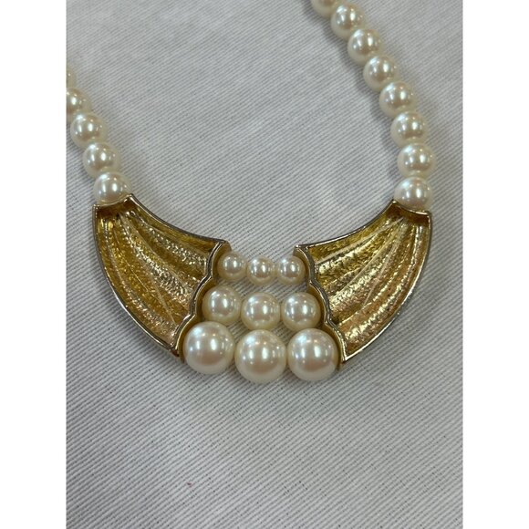 Vintage Faux Pearl Necklace Gold-Tone Accents Japan 18 Inches - Picture 6 of 6